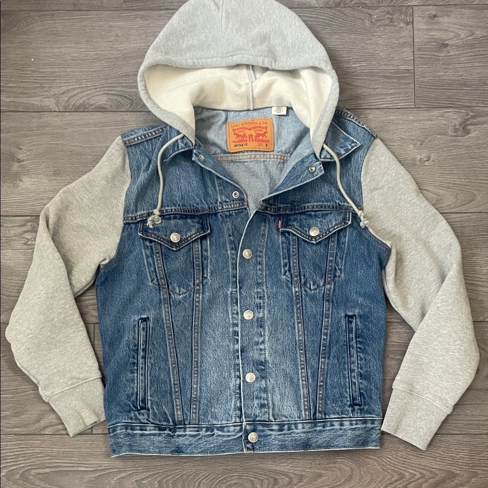 LEVIS Hybrid Denim and Gray Hoodie Jacket size small